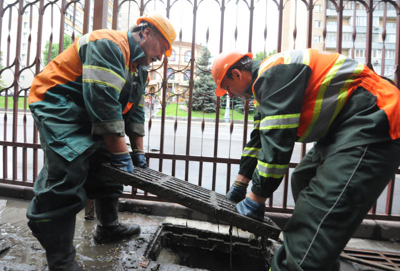 Работы по очистке ливневок провели в Московском. Фото: архив