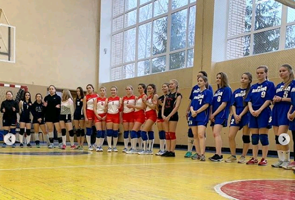 Волейбольный турнир на Кубок главы администрации провели в Краснопахорском 