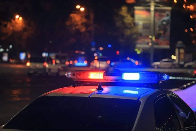 Сотрудники полиции ТиНАО задержали подозреваемую в мошенничестве Сотрудники полиции ТиНАО задержали подозреваемую в мошенничестве