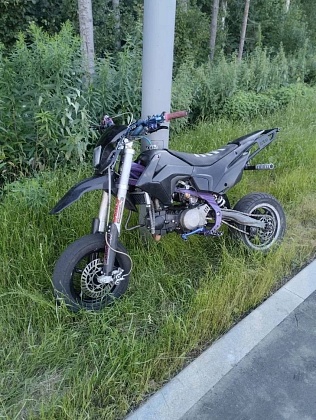 В Новой Москве госавтоинспекторы установили нарушителей, передвигавшихся на питбайках по городу