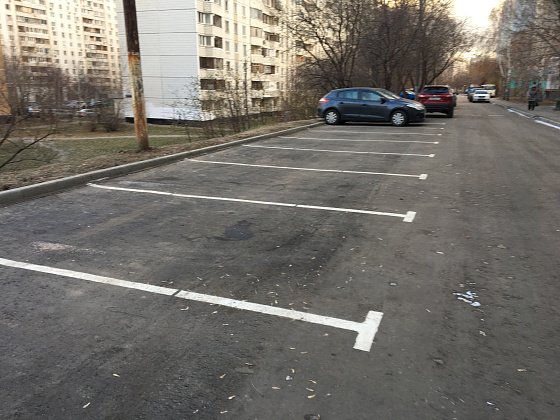 Около 130 парковочных мест обустроили в Кокошкине в 2018 году 