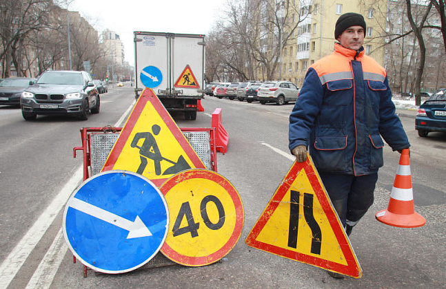 Ямы устранят на дорогах Рязановского