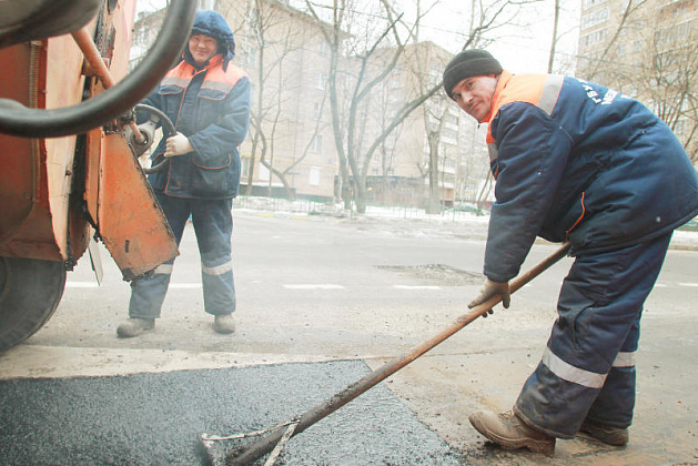 Ямочный ремонт провели в Первомайском 