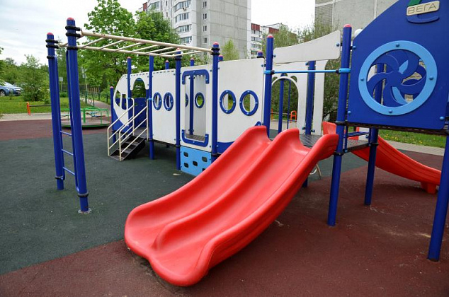  Шесть детских площадок благоустроят в Новофедоровском 