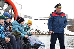 К 126-летию Василия Ивановича Чуйкова: московские спасатели на воде поделились историями спасения